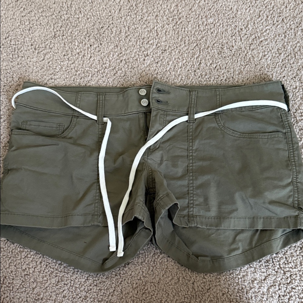 Hollister Army Green Women's Cargo Shorts